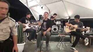 Download lagu OTW Acoustic - Moza Medley Cover Live mp3