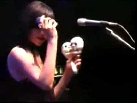PJ Harvey - "30" - lyrics - Live, 2001. Just... great.
