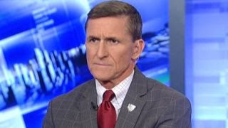 Gen. Flynn: Trump should highlight Clinton's bad judgement - YouTube