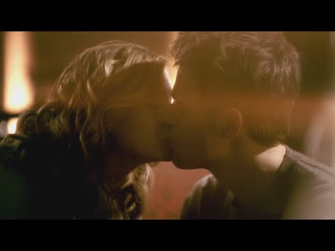 The Vampire Diaries: 7x18 - Valerie is dying for bring Stefan in his own body (inside his head) [HD]