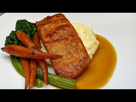 Make This 5-Star ❤️ Valentine’s Day Dinner at Home! (Whiskey Glazed Salmon) & Sides 