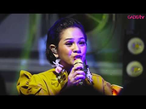 Andien - Metamorfosa (Live at Andien Metamorfosa Showcase)