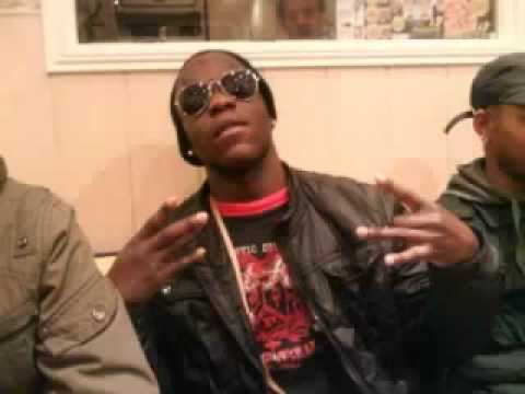 FENIX__le_rappeur_en_cavale