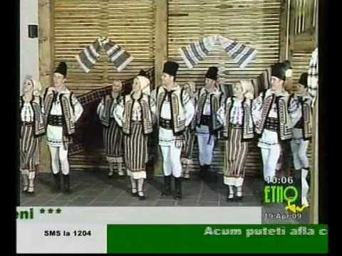 Ansamblul Folcloric "Ca la Noi" - suita de dansuri din tinutul Bacaului