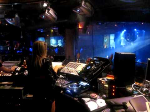 Giulia play "COCO" by Giulia REgain Area 94 Recods (Pink Armada Party in Spain)