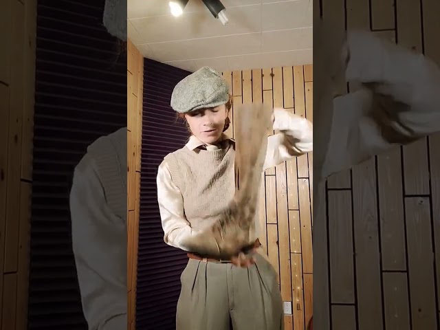 Vídeo relacionado con yolzhxe 11 Piezas 1920s Accesorios Hombre Set, Retro Disfraz Peaky Blinders, Disfraz Años 20 Hombre con Gafas, Pipa, Barba, Sombrero, Pajarita, Tirantes para Carnaval, Halloween