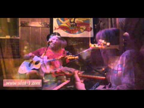 DenLeeMusicSchool.com video.