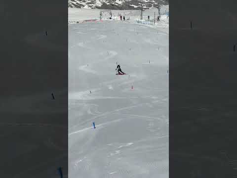 🚀 Slalom Estivo Stelvio – Il Futuro dello Sci è Qui!