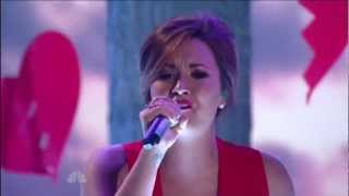 Demi Lovato &quot;Skyscraper - Rascacielo&quot; Demi&#39;s Surrounded By  Angels On Stage [Lyrics]
