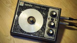 Video thumbnail for Maestro FZ 1S vintage fuzz by Alex T