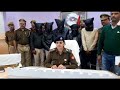 इस महिला IPS ने लूट के माल के साथ पकड़ा दो