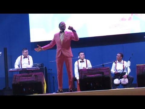 Cuando llora mi guitarra - Carlos Farfán [Homenaje a Augusto Polo Campos]