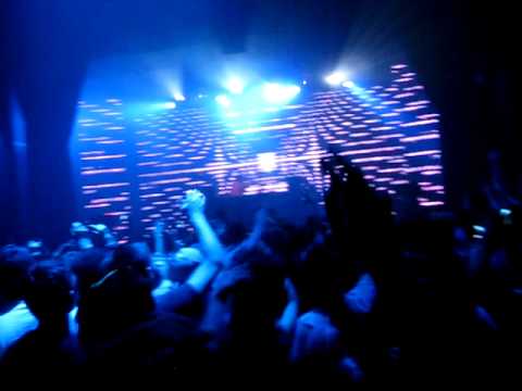 (02/43) Gareh Emery - Northern Lights Concert: Michael Woods - VMS