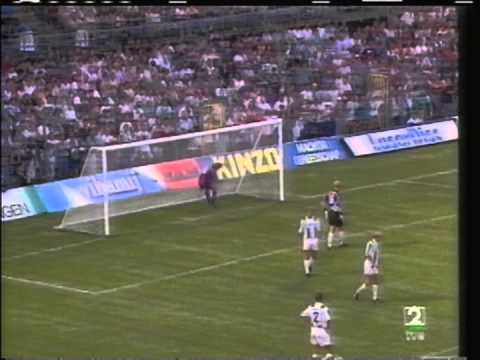 1994 (August 2) Groningen (Holland) 5-Barcelona (Spain) 5 (Friendly)