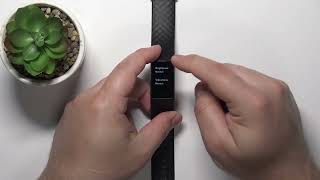 Fitbit charge 4 - How To Adjust Screen Brightness