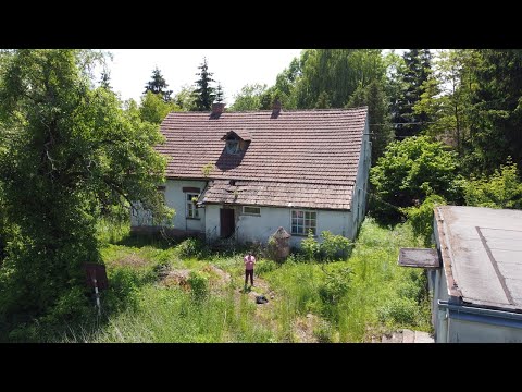 DZIENNIKI LEKCYJNE I PRĄD W OPUSZCZONEJ SZKOLE - URBEX