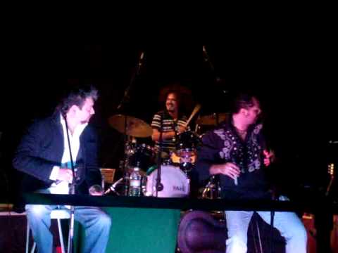 Amores Piratas - Raúl Ornelas & Edgar Oceransky