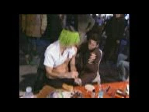 Rushes: Menswear for Autumn/Winter 2006/2007 from Paris Fashion Week