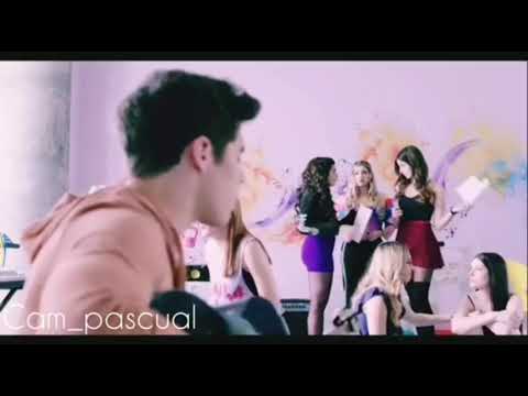 Álvaro canta "voy a creer" frente a Mía