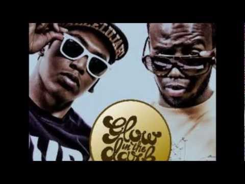 Tony Romera , Blur - Pandor Song (GLOWINTHEDARK BRIXTON SMASH-UP!)