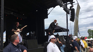 3 - Wild Flowers - Frank Carter &amp; The Rattlesnakes (Live at Carolina Rebellion: Day 2 - 5/06/17)