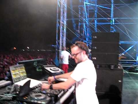 Dj Optick Live @ Liberty Parade 2010 Romania 4/5