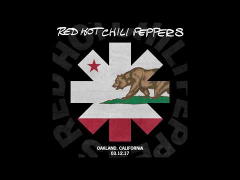 Red Hot Chili Peppers - Californication + What Is Soul? [LIVE Oakland, CA - 12/03/2017]