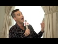 Robbie Williams hates clean living over drugs