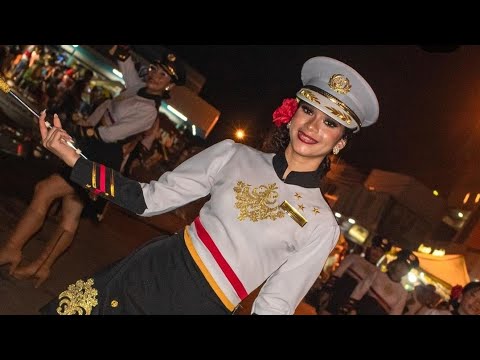 Se va a Formar de Samy y Sandra Sandoval - BM Mons. Francisco Beckmann