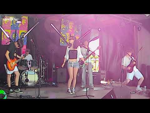 Drift performing at Twyfest 2025