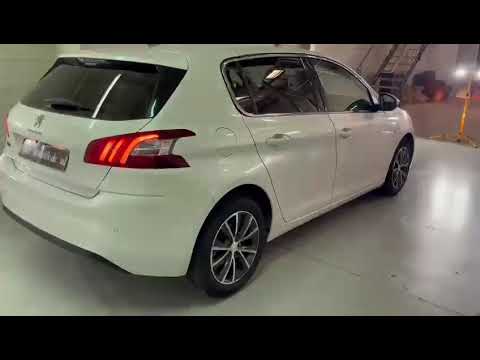 Peugeot 308 1.2 Puretech 110 CH BVM5 Style Garantie 12 Mois