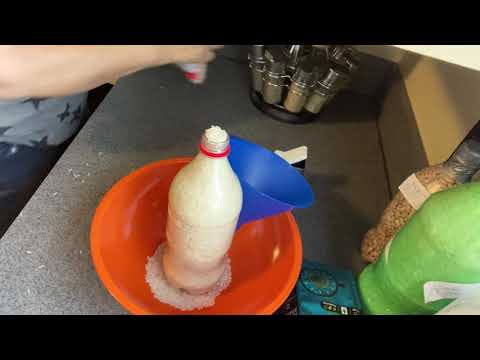 Como guardar grãos em garrafa