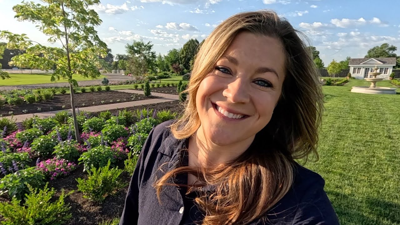 Planting 440 Lavender Plants in the Formal Garden! 💜🙌😍 // Garden Answer