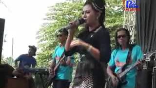 Download lagu Dwipangga Bumipun Turut Menangis Acha Kumala New 2015 mp3 Download lagu Dwipangga Bumipun Turut Menangis Acha Kumala New 2015 mp3