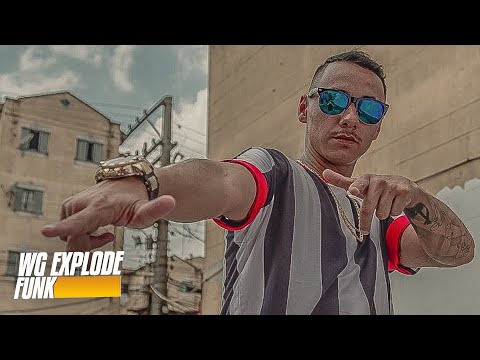 MC Makaule - Na Garupa Ela Tumultua (Web Clipe Oficial) DJ Abel