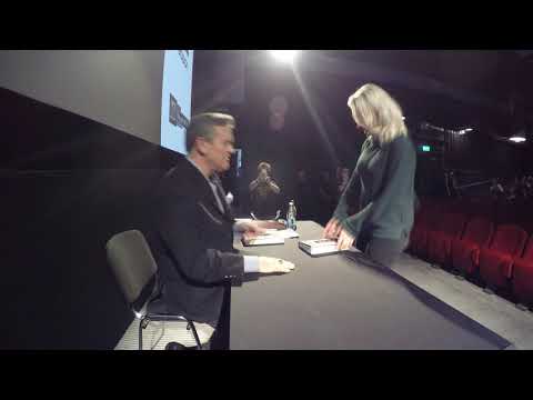 Bruce Campbell Signing - 4K Timeplapse