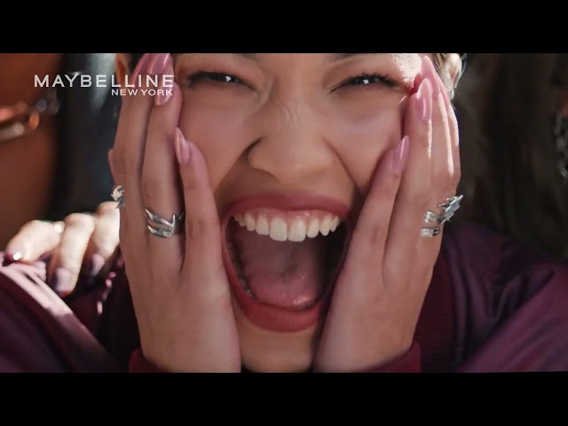 Vídeo relacionado con Maybelline New York, Perfilador de Labios, Color Sensational, Tono 10 - Nude Whisper