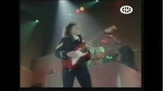 Gary Moore -1987 - 1. Over The Hills And Far Away