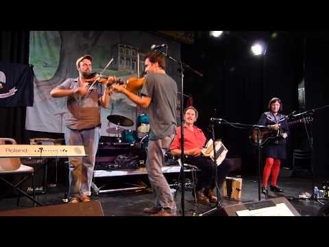 The Savoy Family Band    "Reel de Joie"