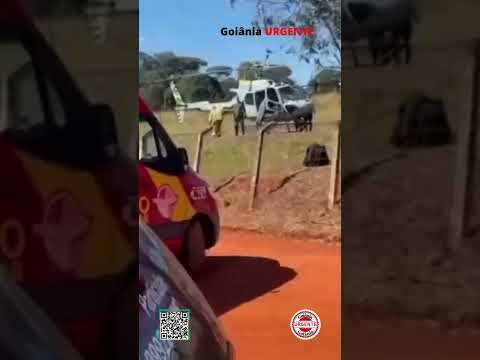 Avião de pequeno porte cai e pega fogo após o impacto, em propriedade rural de Nerópolis