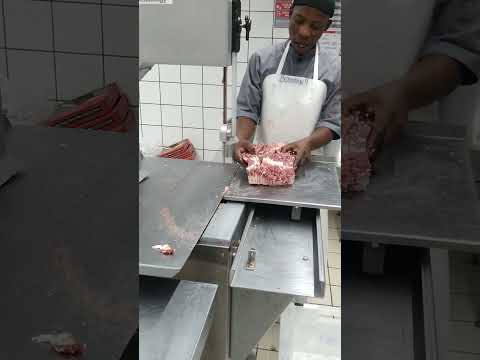 Blockman Baskie- cutting beef forequater(sexy slices)