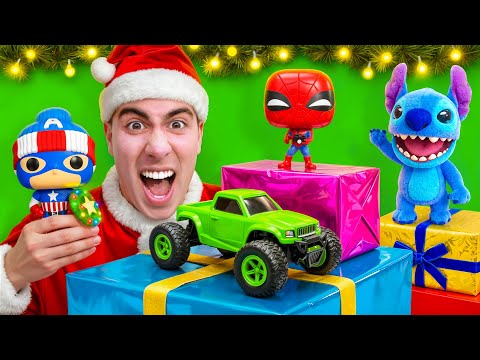 OPENING CHRISTMAS MYSTERY BOXES !!
