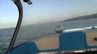 preview picture of video 'Aristocraft Funliner on Clinton Lake'