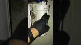 How to change a water filter