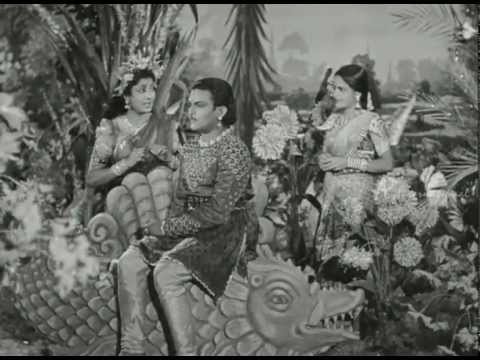 Vedhala Ulagam - Mahalingam completes first challenge