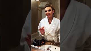 Nadine Coyle mocking herself over a makeup fail!
