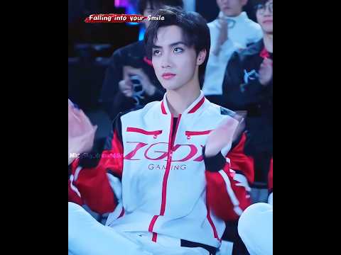 Their attitude changed...😂| Falling into your smile | #xukai#chinesedrama#funny#fallingintoyoursmile