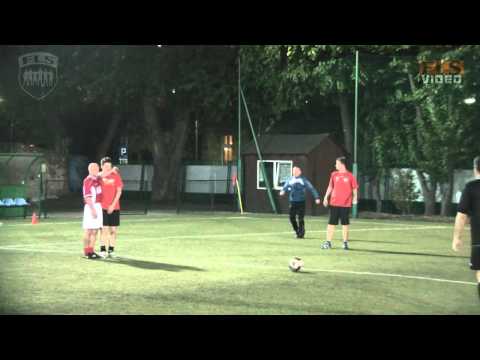 4. tydzień: Jolly Roger - Pazerne Sepy (FLS Jesień 2012)