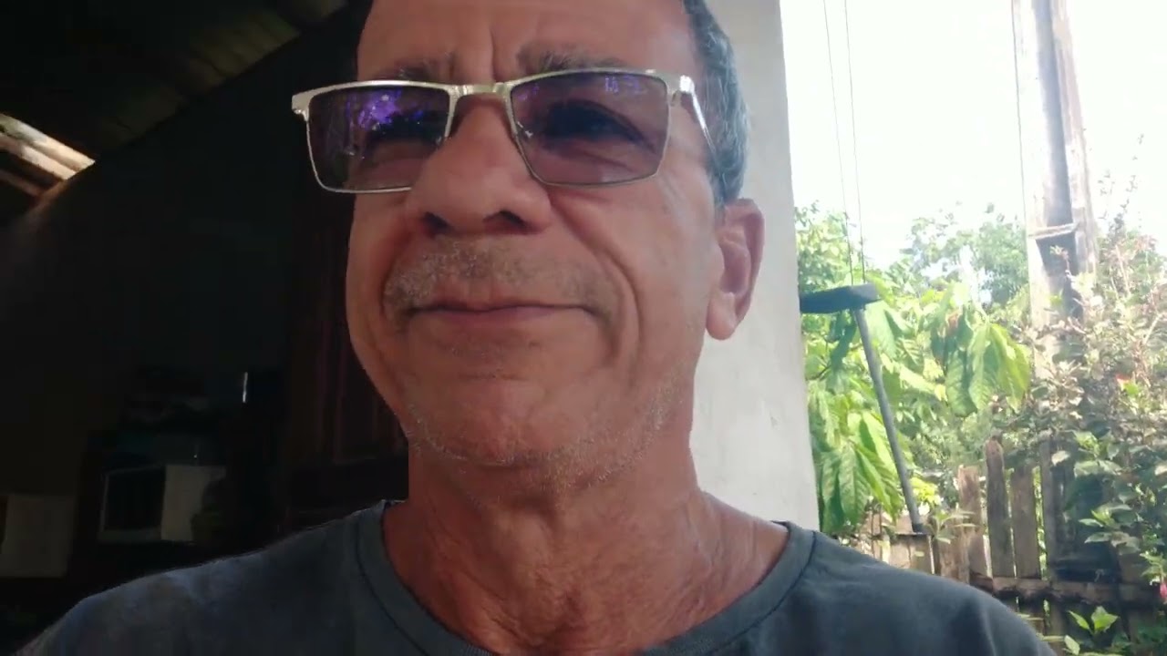 Galo viadu existe e eu tenho um aqui no quintal 