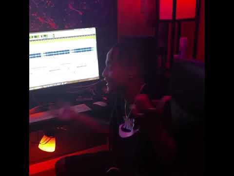 GloKenzo dissed the opps in his new song😳